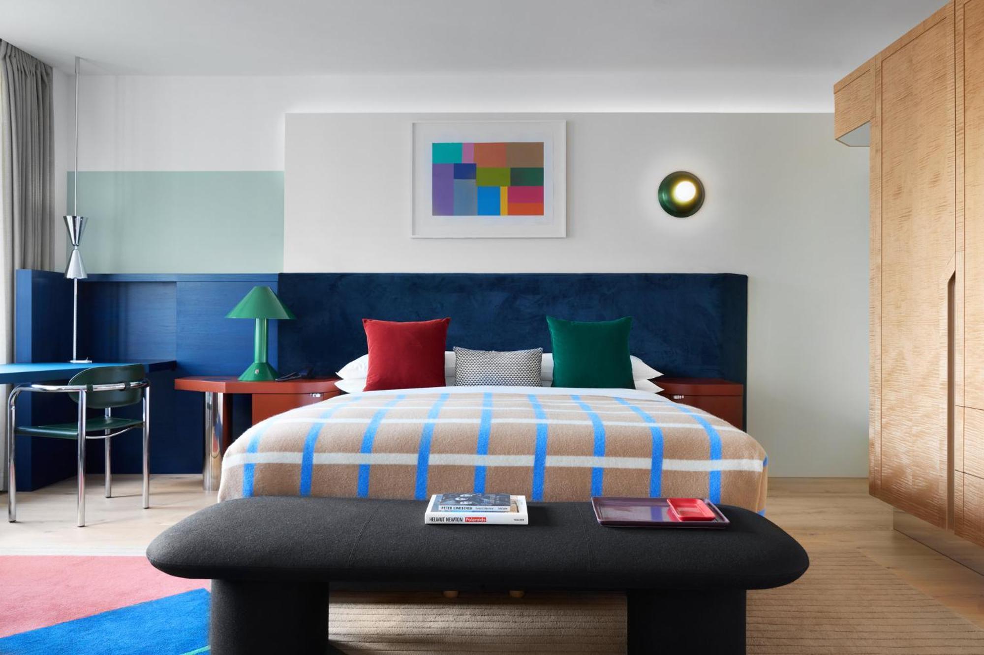 Отель Kimpton Main Frankfurt By Ihg Франкфурт-на-Майне Экстерьер фото