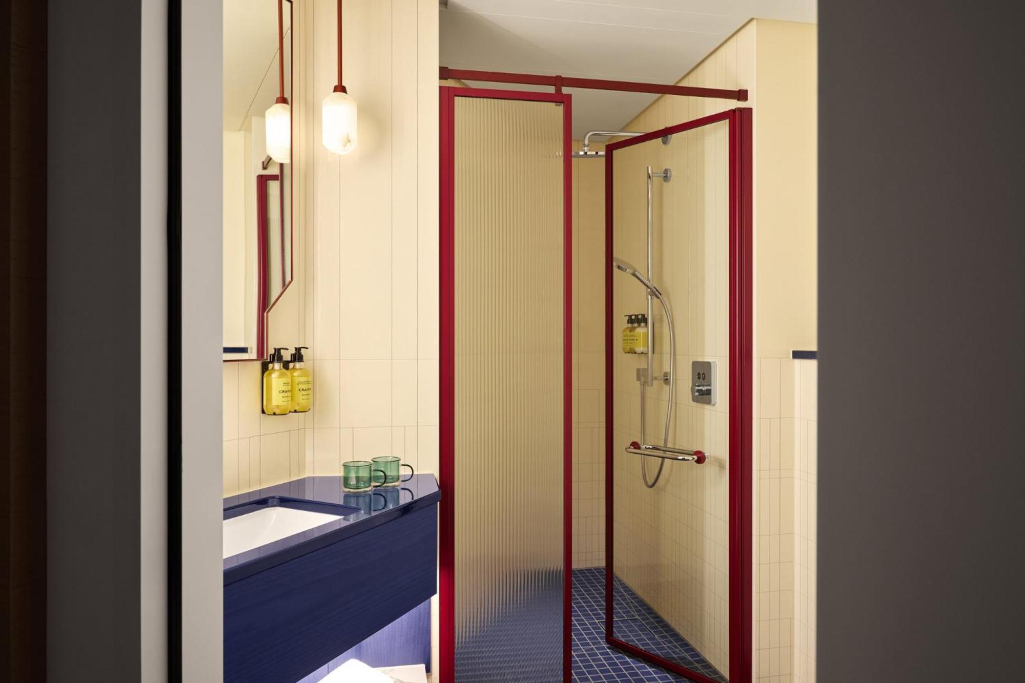 Отель Kimpton Main Frankfurt By Ihg Франкфурт-на-Майне Экстерьер фото