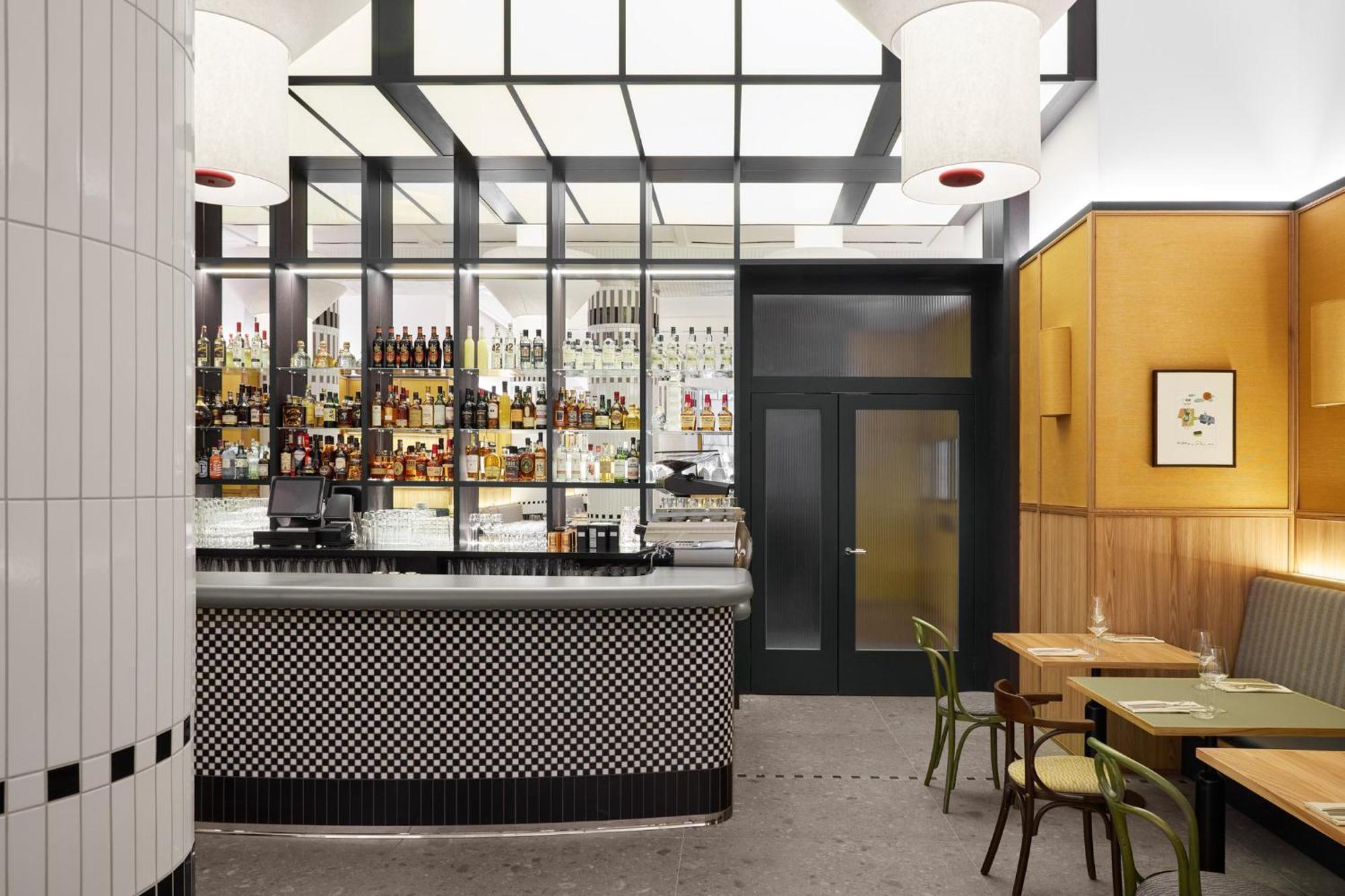 Отель Kimpton Main Frankfurt By Ihg Франкфурт-на-Майне Экстерьер фото